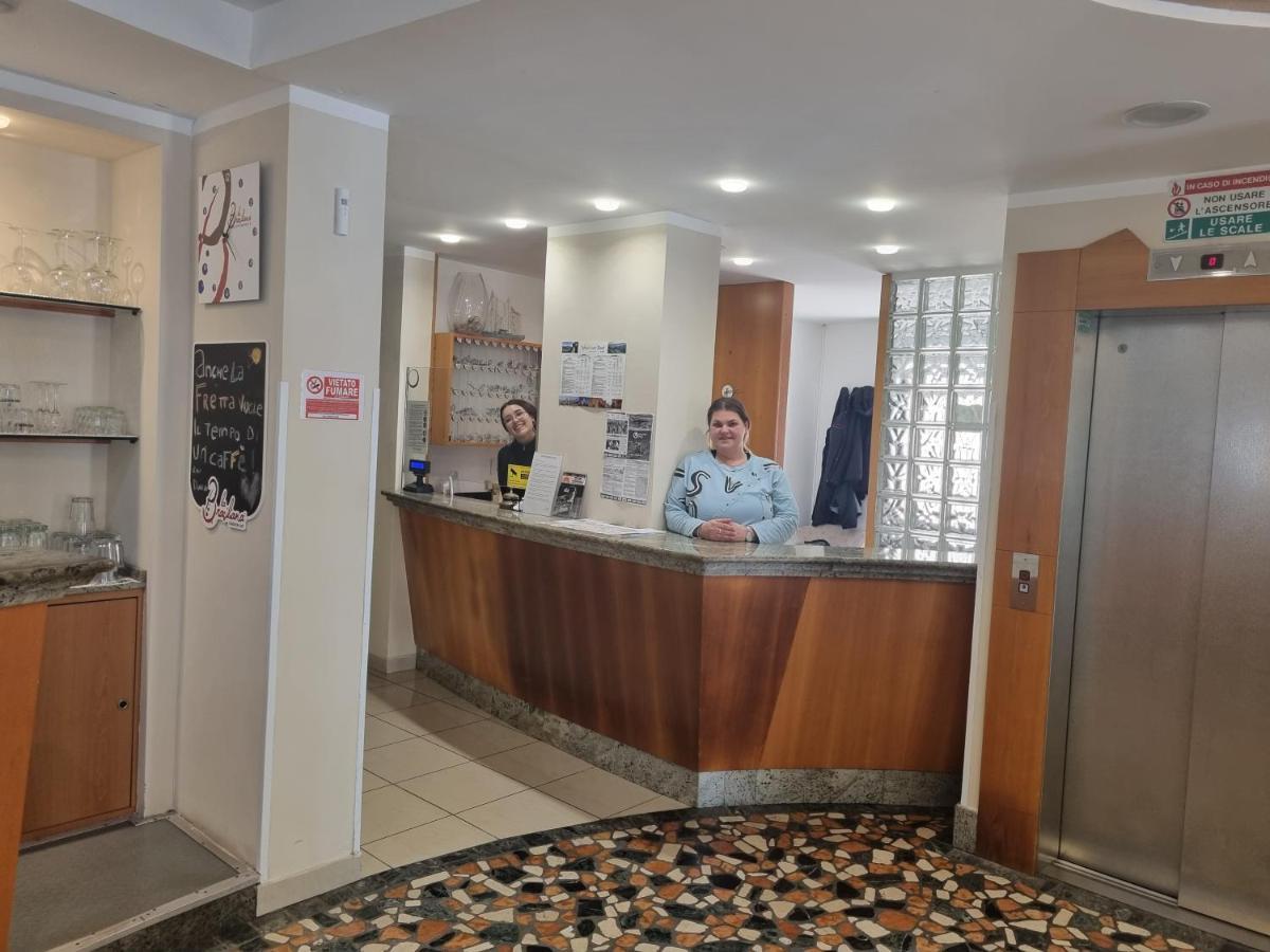 Hotel Marina Riccione Exteriör bild