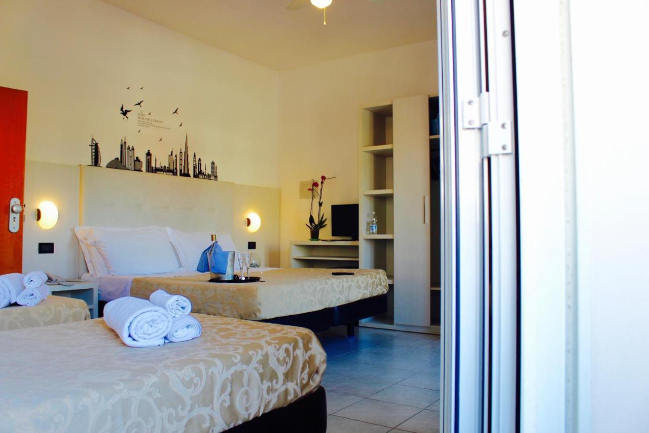 Hotel Marina Riccione Exteriör bild